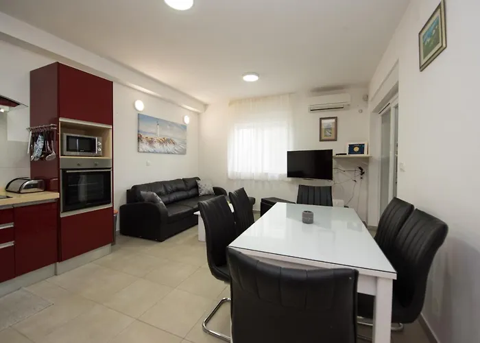 Miss Tina Appartement *